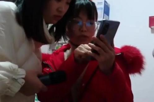 男子还俗后向女儿索要20万赡养费还俗男子向女儿索要巨额赡养费引发争议