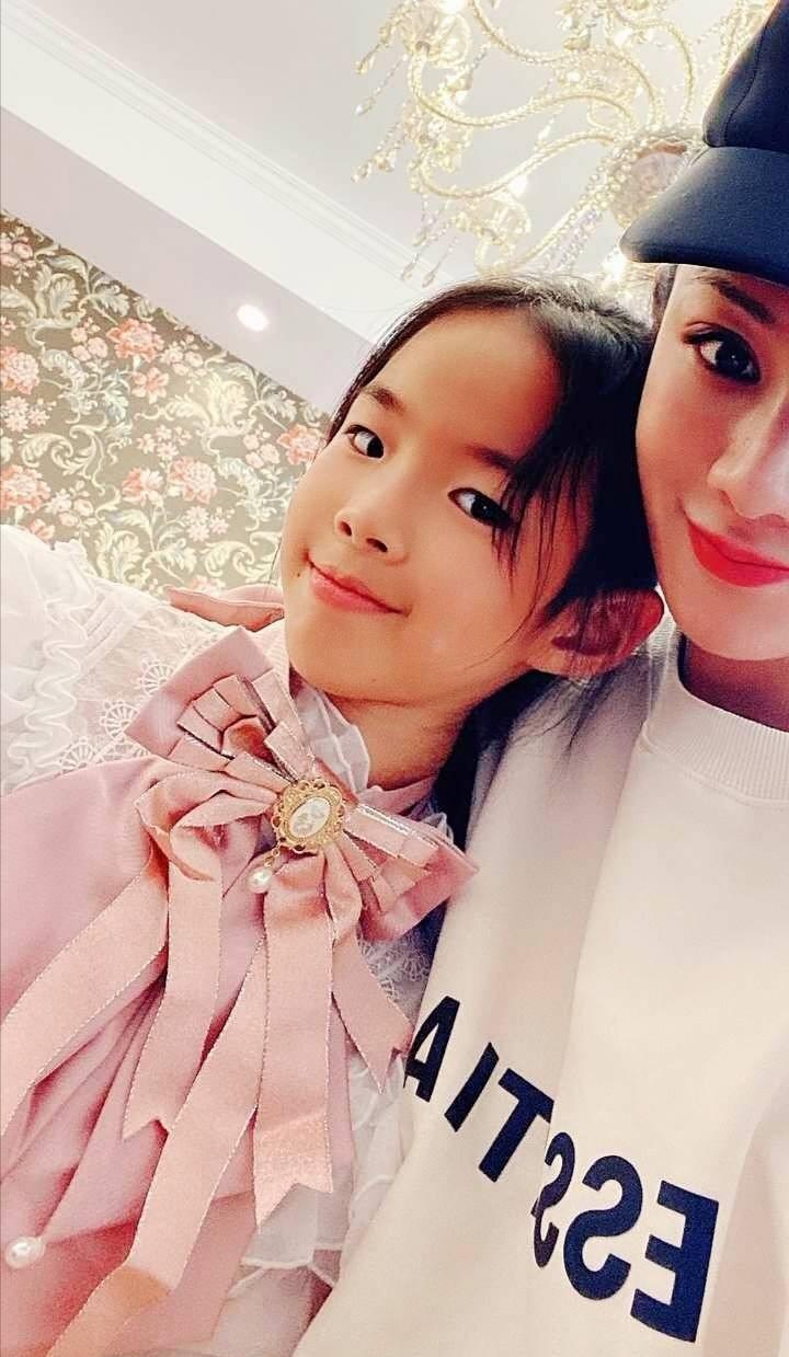 黄奕的女儿几岁黄奕的女儿现在几岁了？