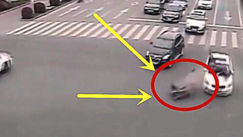 大爷闯红灯发生事故耍无赖 交警教育大爷闯红灯发生事故耍无赖，交警耐心教育展现公正执法精神