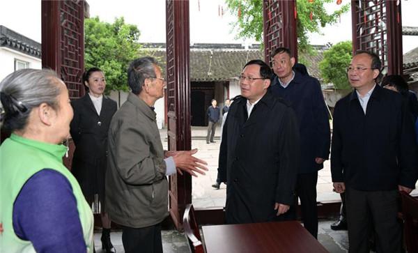 村内桥梁村内桥梁，连接乡村的纽带与未来发展的桥梁
